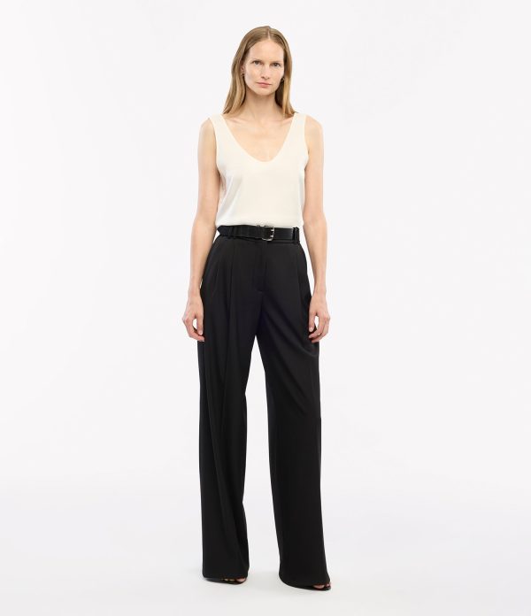 Twill Pleated Trouser